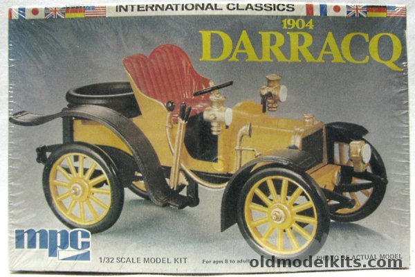 MPC 1/32 1904 Darracq Early Automobile, 2-1020 plastic model kit